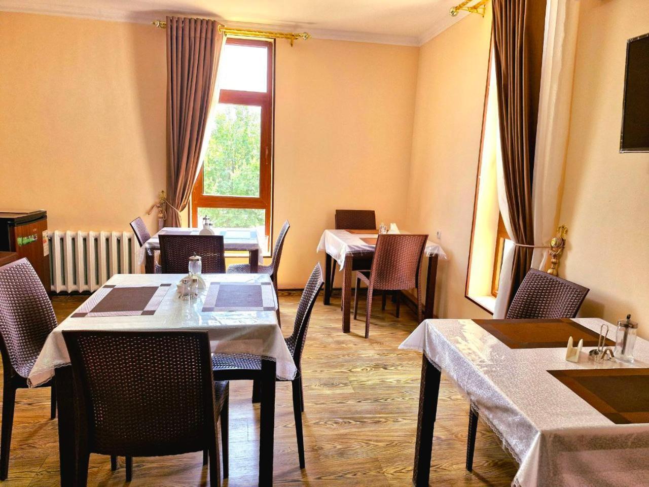 Hotel Mir Адрес Abu Ali Ibn Sino 4A Buhara Dış mekan fotoğraf
